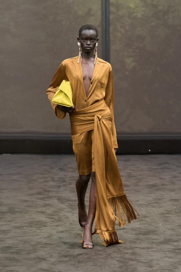 46-221707727
