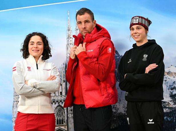 OLYMPIA: EINKLEIDUNG OLYMPIA-TEAM DES ÖOC: SCHEIB / KARL / EDER