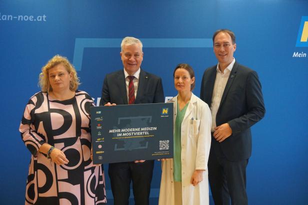 LGA-Chefin Bräutigam, LR Anton Kasser, Primaria Bernadette Dornigg, Gf. Kaiser 