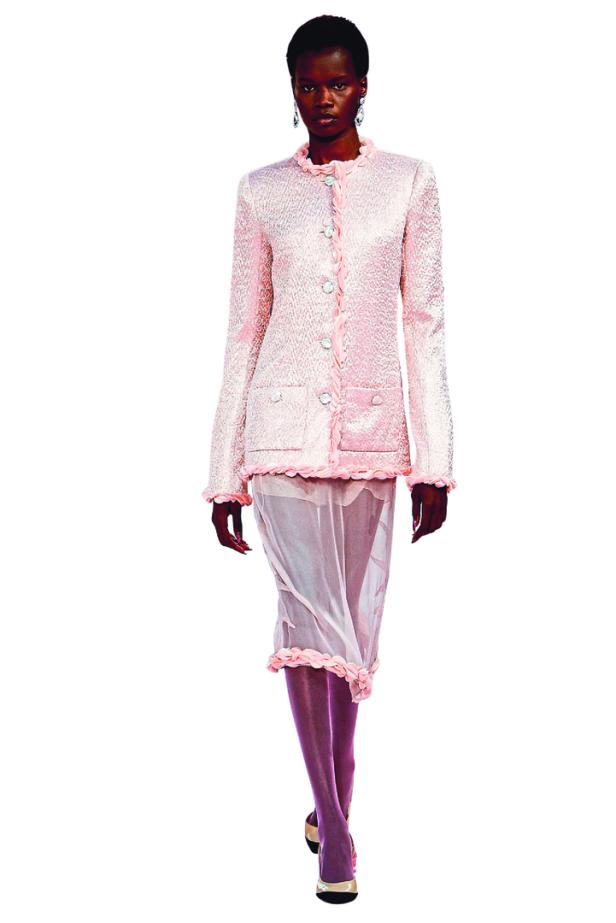 FASHION-FRANCE-WOMEN-CHANEL