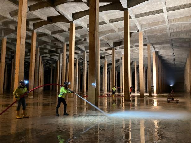 Alle vier Jahre wird eine Kammer des Trinkwasserspeichers in Neusiedl am Steinfeld entleert und gereinigt.