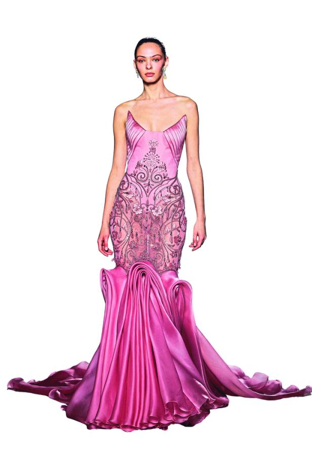 FASHION-FRANCE-WOMEN-HOBEIKA