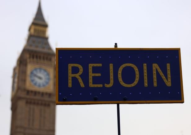 UK set to rejoin Erasmus student exchange programme