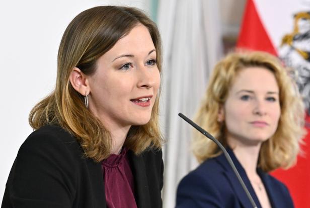 Claudia Bauer, Eva-Maria Holzleitner