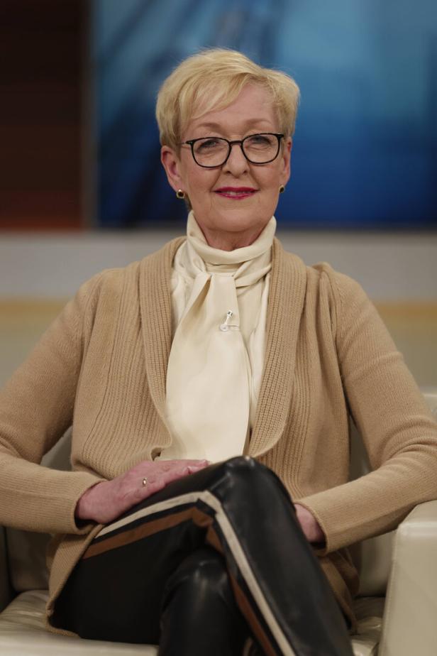 Stefanie Babst bei Anne Will 2022-03-20, Deutschland, Berlin - Stefanie Babst, Principal & Global Policy Advisor, Brooc