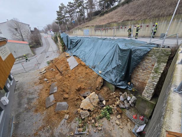 Sicherungsarbeiten nach Hangrutsch