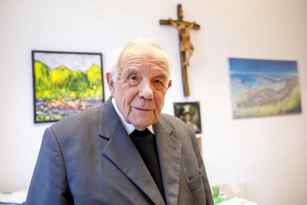 Maximilian Aichern. 