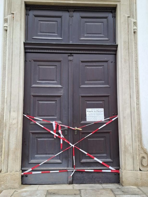 Tür der Pfarrkirche in Bruck an der Leitha