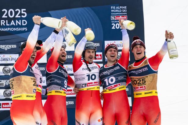 Bei der Ski-WM in Saalbach-Hinterglemm feierten die Schweizer in der Team-Kombi einen Dreifachsieg