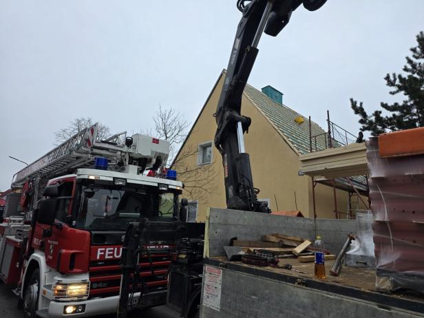 Arbeiter konnte Dach selbstständig verlassen