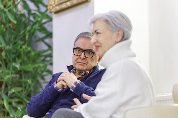 Touraj Atabaki und Susie Becher im Hotel Wandl in Wien.