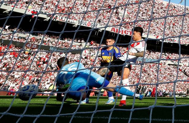 FILE PHOTO: Argentine Primera Division - River Plate v Boca Juniors