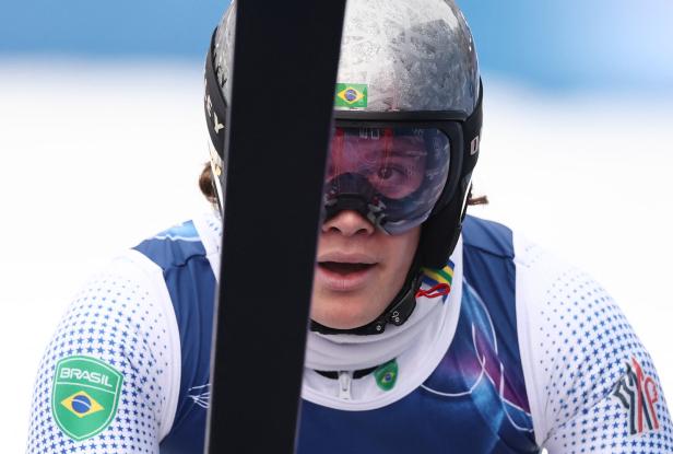 Alpine Skiing - Men's Giant Slalom Run 1