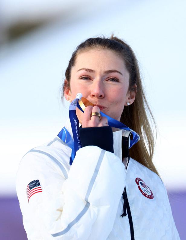 Alpine Skiing - Women's Slalom Victory Ceremony