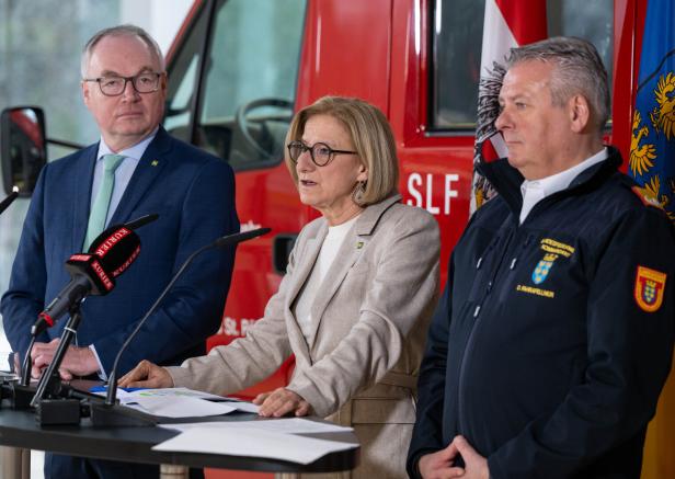 Feuerwehrbilanz 2025 mit Mikl-Leitner, fahrafellner und Pernkopf