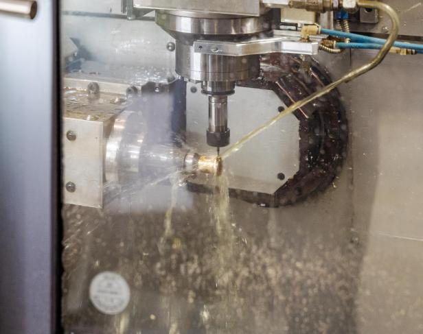 Ring wird bearbeitet