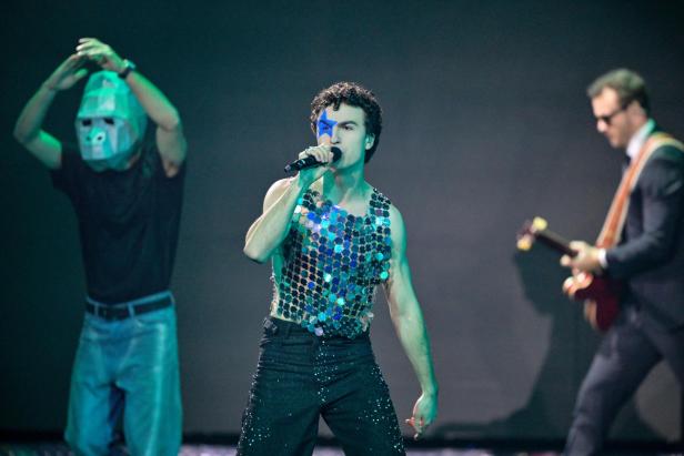 Cosmó singt "Tanzschein" beim ESC-Vorentscheid.