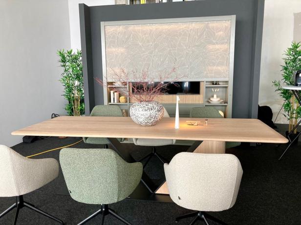 Speisezimmer mit Wandschrank