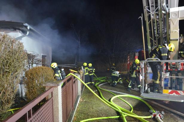 Tödlicher Wohnhausbrand: Heiße Asche war Auslöser