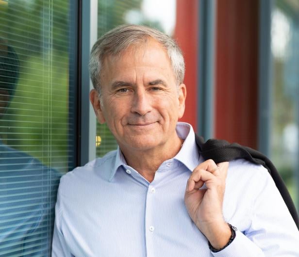 Timothy Glaz hat an der Gründung des Grünen Punkts in Deutschland mitgewirkt und leitet heute bei Werner & Mertz die Abteilung Corporate Affairs. 