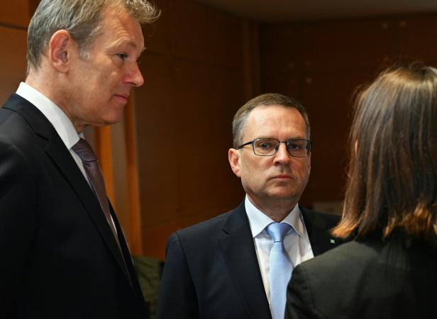 August Wöginger mit seinem Anwalt Michael Rohregger