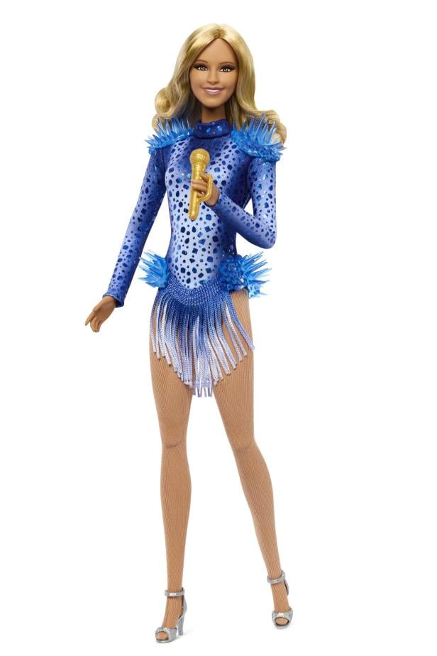 Barbiepuppe von Helene Fischer mit goldenem Mikrofon