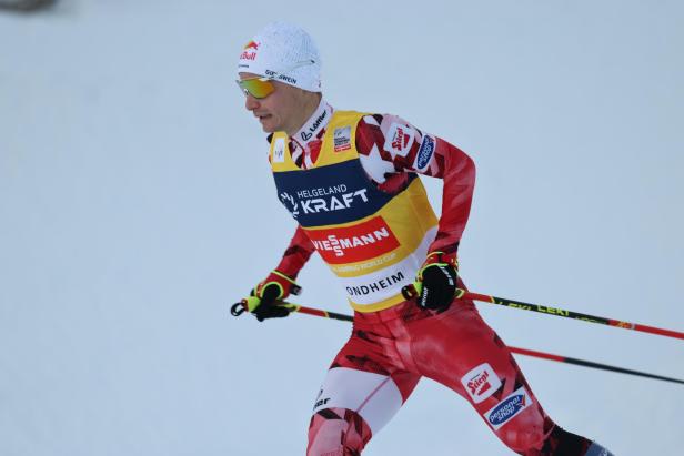 Johannes Lamparter schlüpfte nach dem ersten Rennen ins Gelbe Leader-Trikot