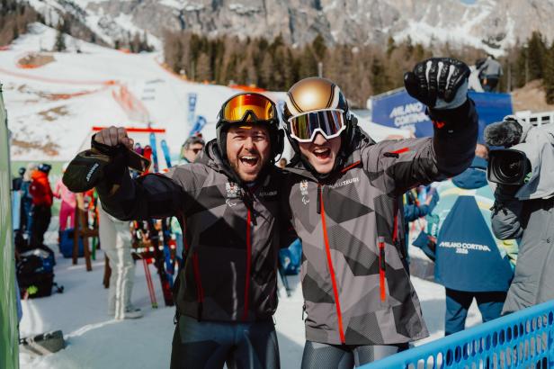Johannes Aigner und Guide Nico Haberl jubelten über Gold.