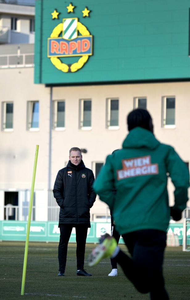 TRAININGSSTART SK RAPID WIEN: HOFF THORUP