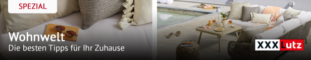 Banner mit Aufschrift SPEZIAL und Wohnwelt mit Sofas im Hintergrund und XXXLutz-Logo unten rechts