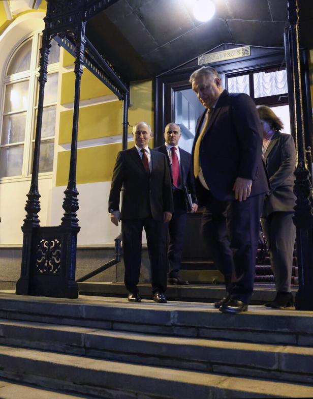 Russian President Vladimir Putin meets Hungarian Prime Minister Viktor Orban at Kremlin