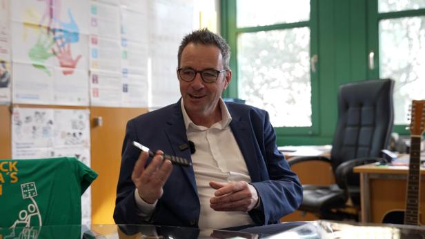 Direktor des GRG23: Markus Michelitsch