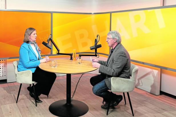  Finanz-Staatssekretärin Barbara Eibinger-Miedl,