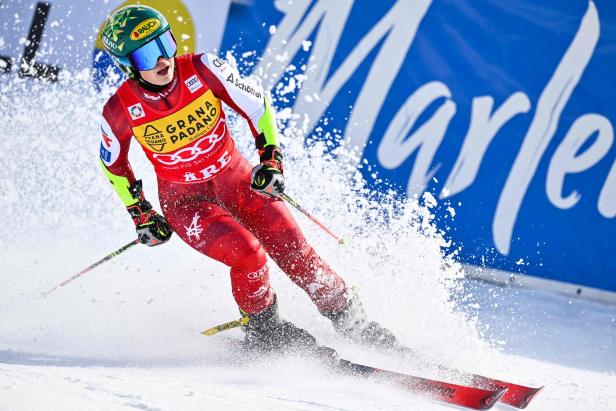 Julia Scheib nach ihrer Siegesfahrt in Are