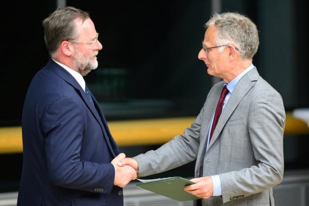 VERHANDLUNGEN ZUM STABILITÄTSPAKT ZWISCHEN BUND UND LÄNDERN: SCHELLHORN / MARTERBAUER