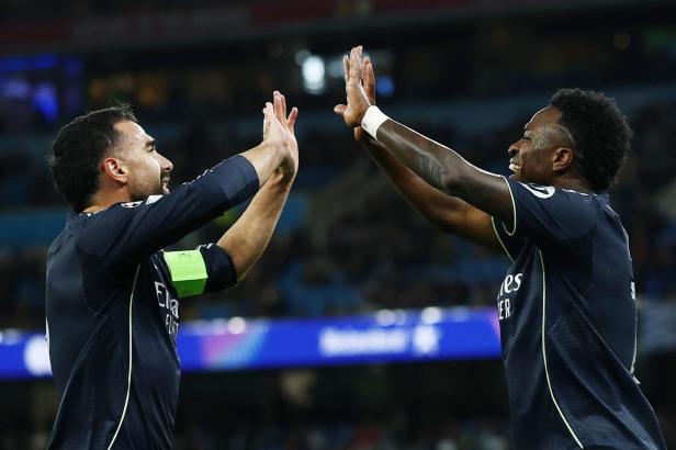 Die Real-Spieler bejubeln den Aufstieg gegen Manchester City