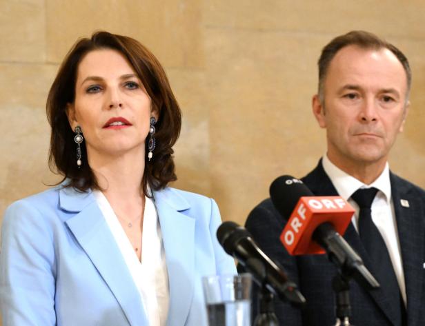 Landeshauptfrau Karoline Edtstadler (ÖVP), Bürgermeister Bernhard Auinger (SPÖ)-