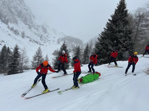 Übung der Verletztenbergung