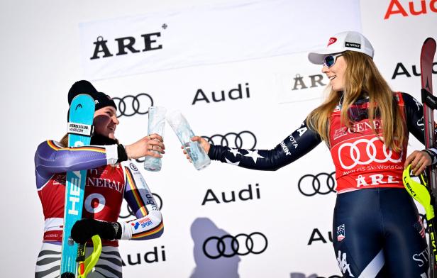 Emma Aicher (li.) fordert Mikaela Shiffrin (re.) heraus