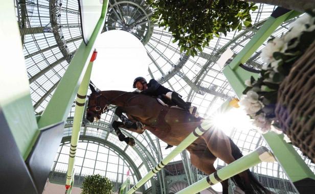 EQUESTRIAN-FRA-JUMPING