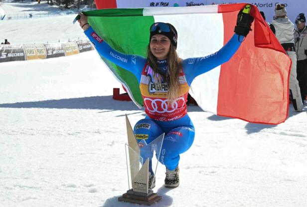 Laura Pirovano gewann die letzten drei Saison-Abfahrten und sicherte sich die kleine Kristallkugel