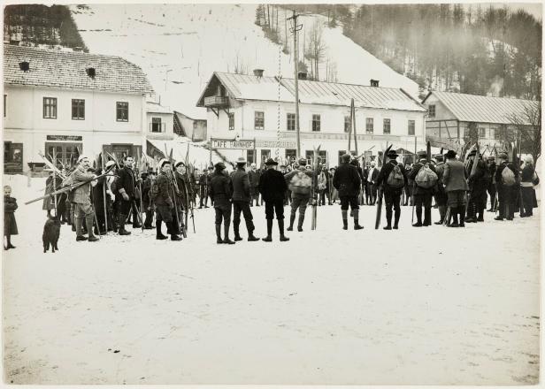Sonderzüge brachten die Skifahrer aus Wien nach Lilienfeld. 