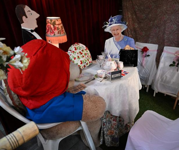 US-BRITAIN-QUEEN