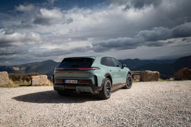 Porsche Cayenne Electric