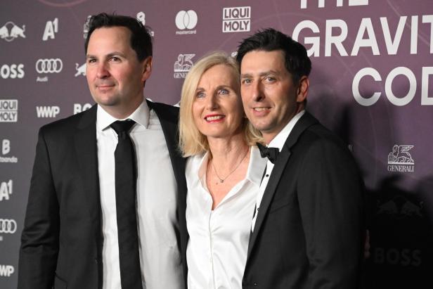 ÖSV-Präsidentin Roswitha Stadlober mit Sportdirektor Mario Stecher und Geschäftsführer Christian Scherer