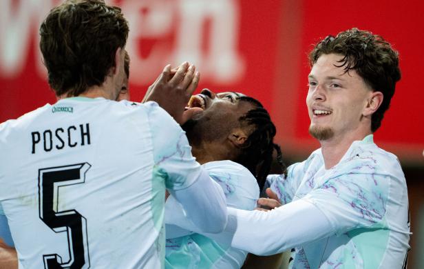 Posch und Wanner freuen sich mit Chukwuemeka