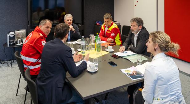 KURIER-Gespräch mit Hilfsorganisationen