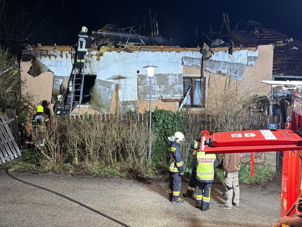 Der Einsatz der Feuerwehr dauerte bis in die Nachtstunden.