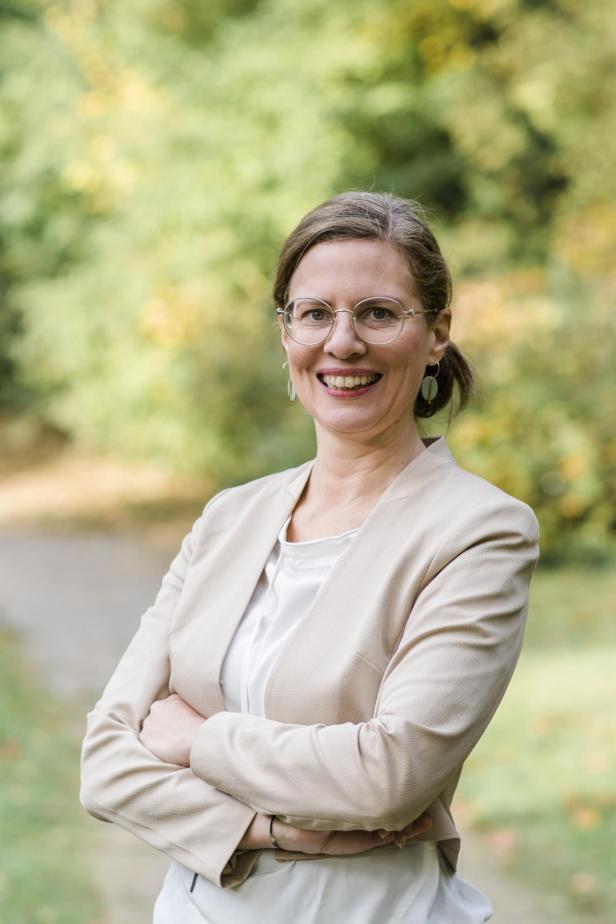 Anja Haider-Wallner, Landeshauptmann-Stellvertreterin im Burgenland, spricht sich für verantwortungsvolles Handeln bei Osterfeuern aus.