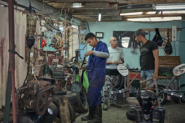 Im Punchero24 können die vielen Fahrradfahrer Tag und Nacht ihre Reifenpannen reparieren lassen.